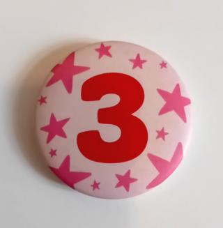 bedž 3  