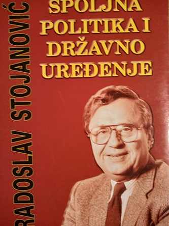 Spoljna politika  i državno uređenje